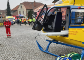 Mladík vběhl v Domašově před kamion. Policie hledá svědky