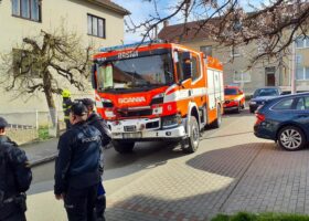 Od hořícího odpadu chytla konstrukce rodinného domu