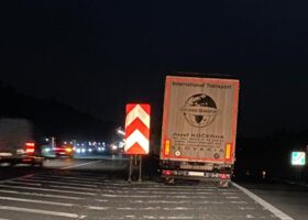 Policie vyhnala z nájezdů a sjezdů D1 třicet kamionů
